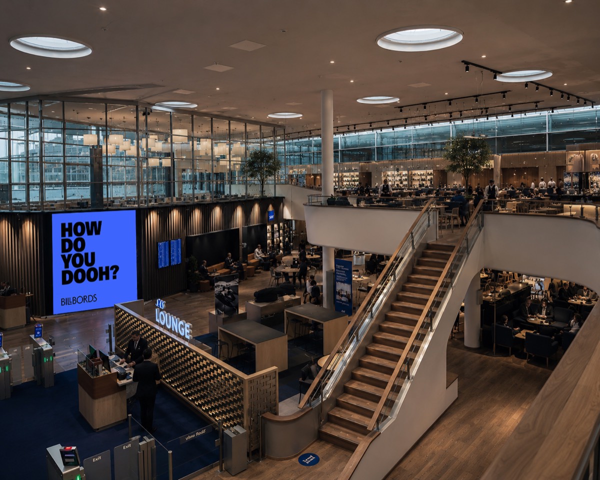 Air — Premium DOOH