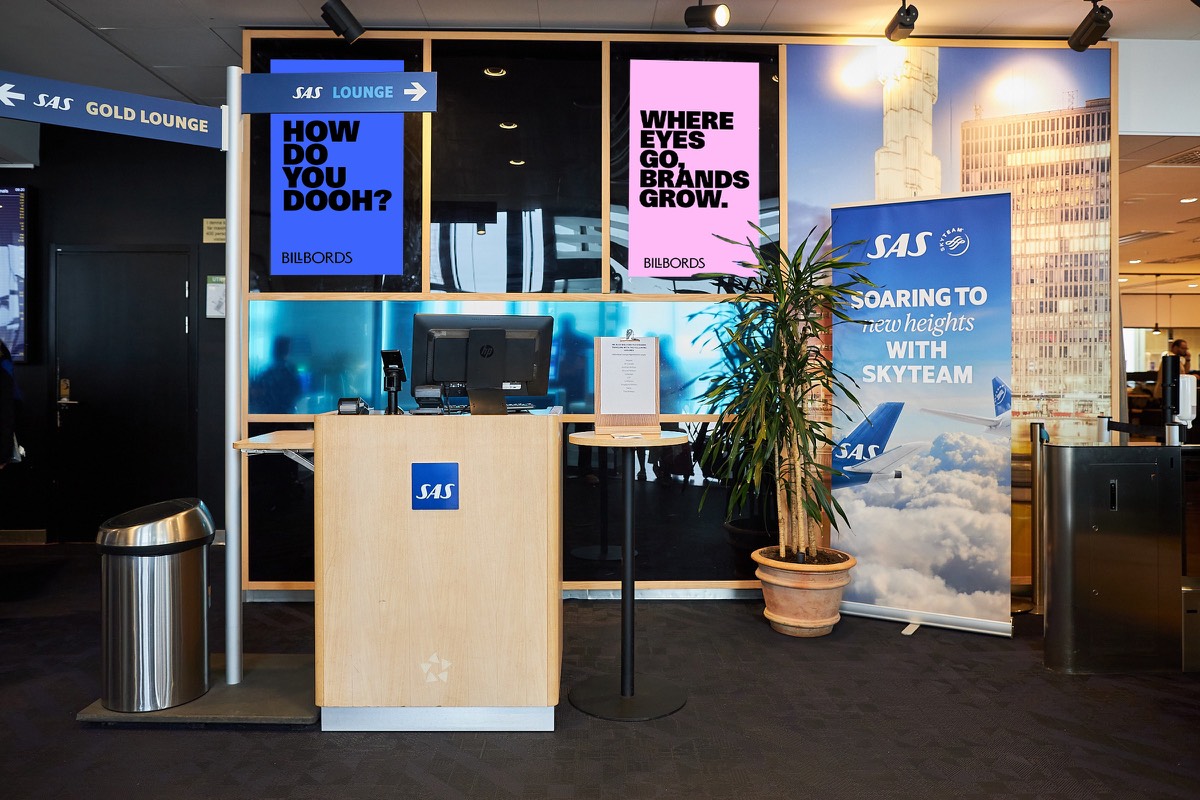 SAS Gold Lounge screens